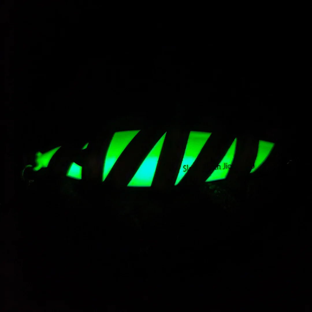 Submission Fishing Co.Submission Fishing Slow Death Jigs - Javelin - Fishing Baits & LuresSlow Death Jigs The Javelin Glow in the DarkJ - JA - PB - 220